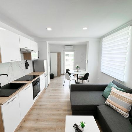 The Pinot'S Apartments Копер Экстерьер фото